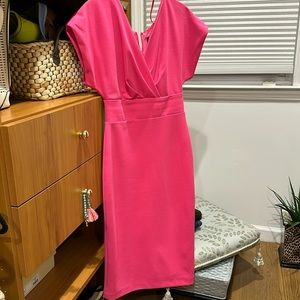 Alexia Admor v neck dress